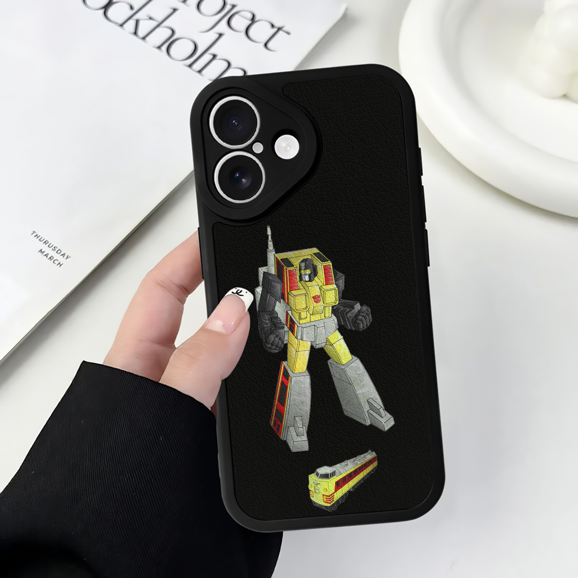 （画像用）  【iPhone 16シリーズ対応】シリコンスマホケース（レザー調） 材質：シリコン